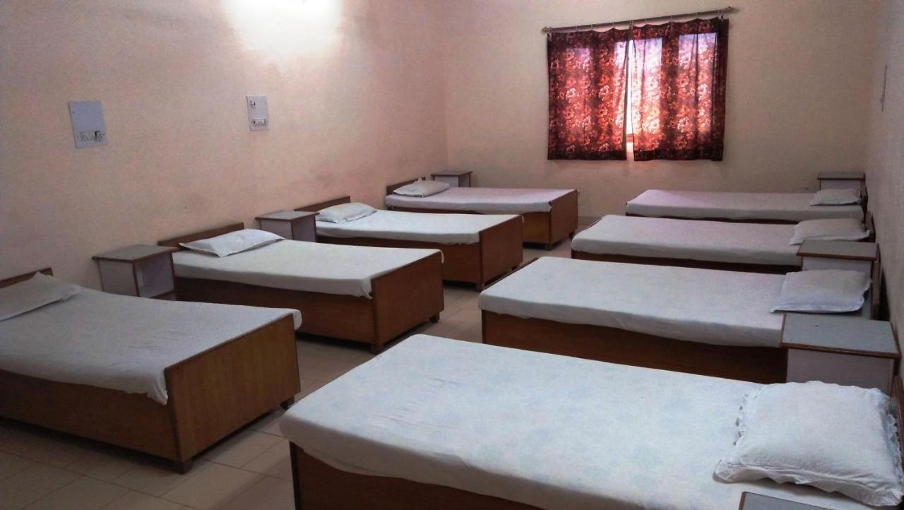 Pops Resort Pālampur Buitenkant foto