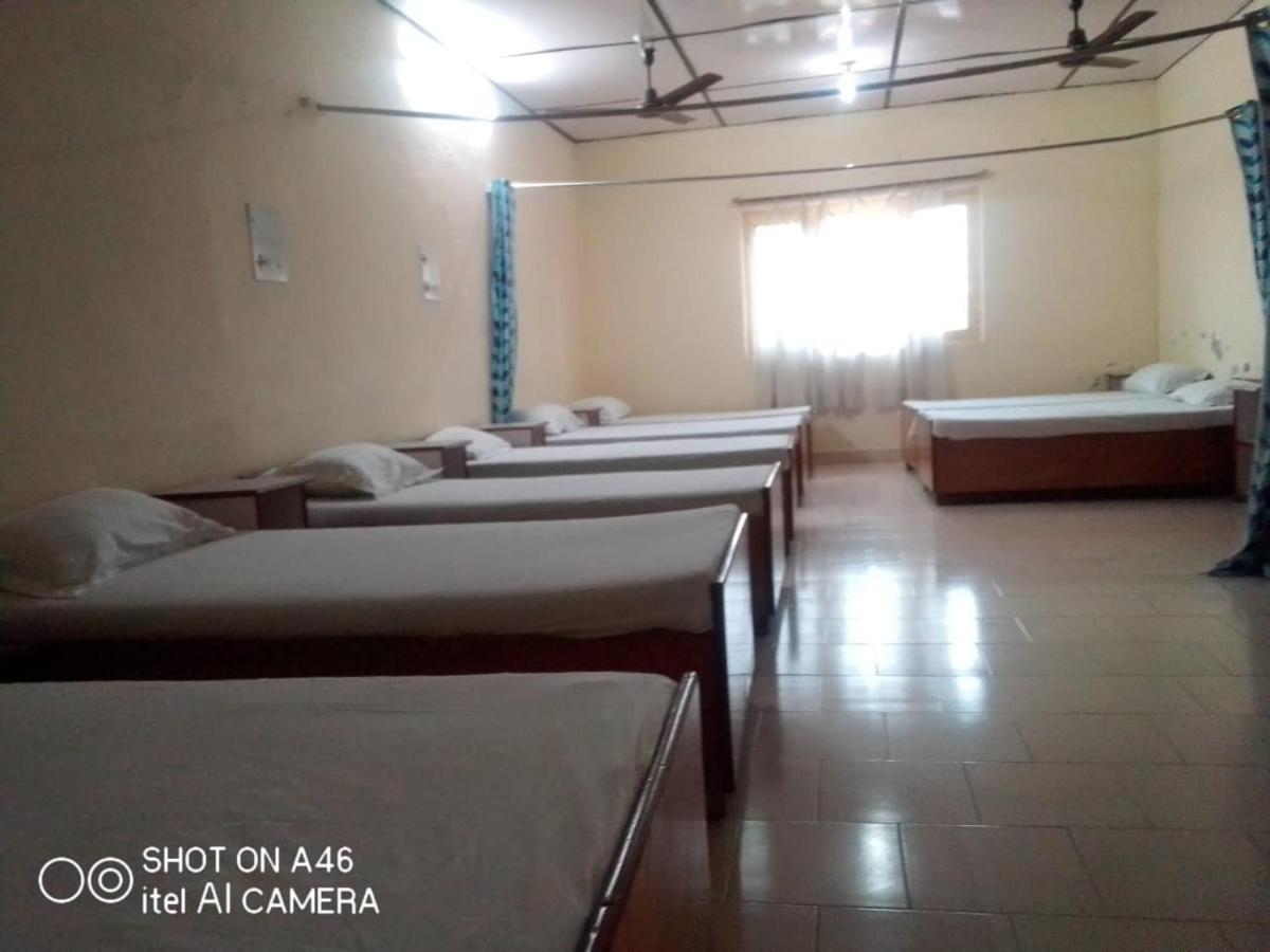 Pops Resort Pālampur Buitenkant foto