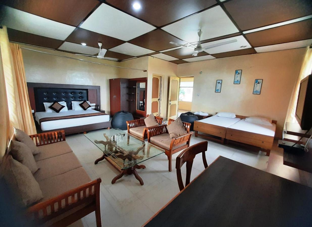 Pops Resort Pālampur Buitenkant foto