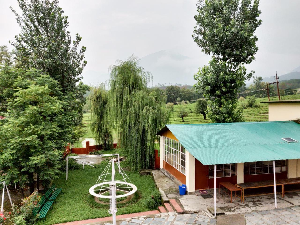 Pops Resort Pālampur Buitenkant foto