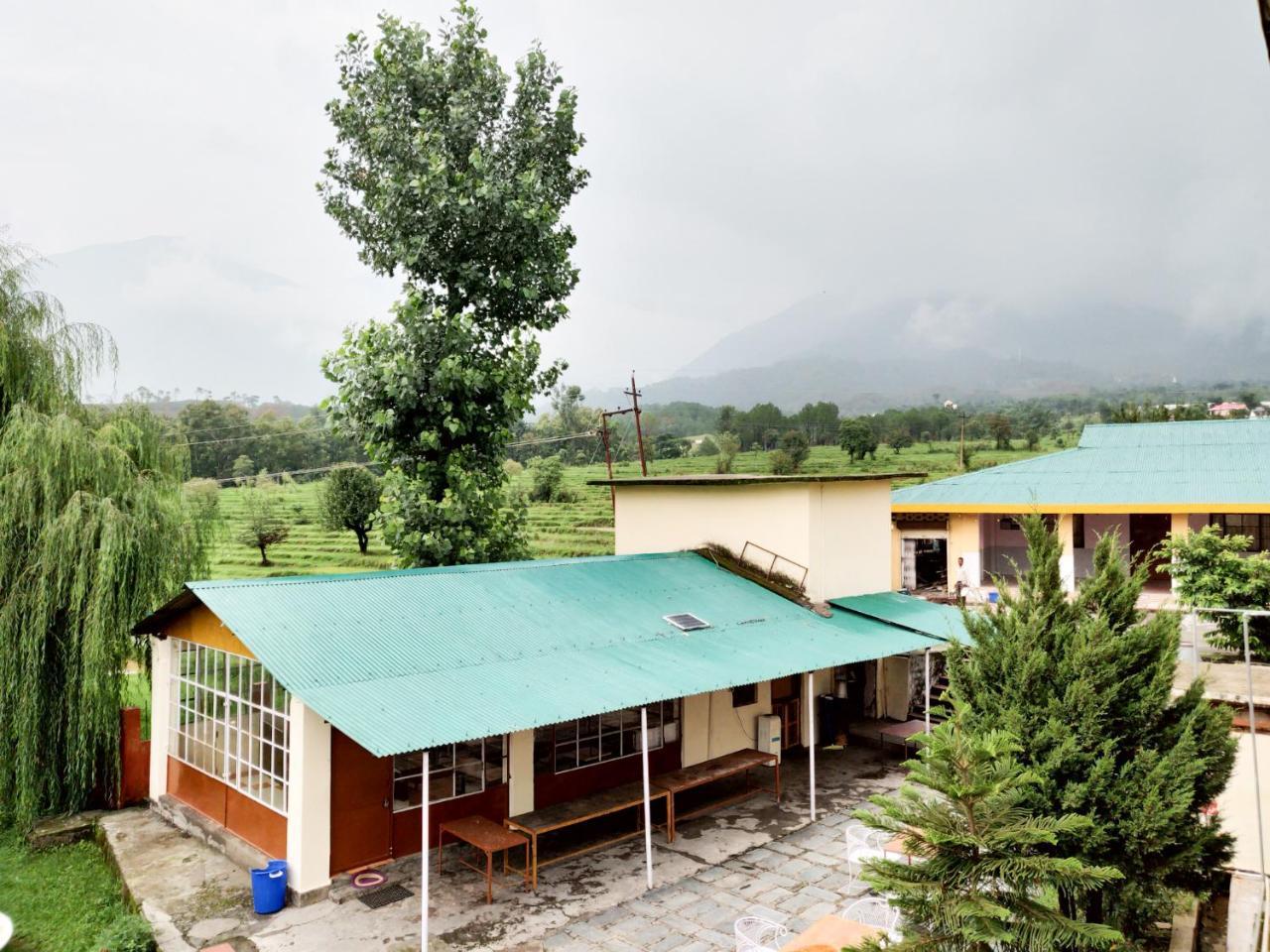 Pops Resort Pālampur Buitenkant foto